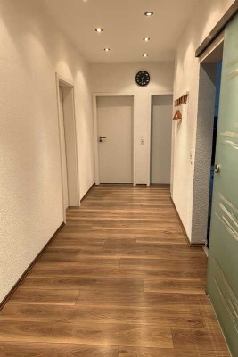 Möbliertes Zimmer in 4er-WG mit Stil in Heilbronn