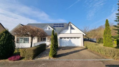 Exklusives Einfamilienhaus in Wolfsburg – Doppelgarage, Waldrandlage, Garten - Ihr perfektes Zuhause