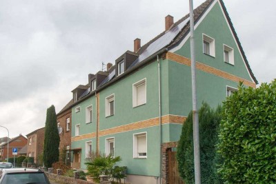 Familienfreundliches Haus in zentraler Lage von St. Tönis - provisionsfrei!