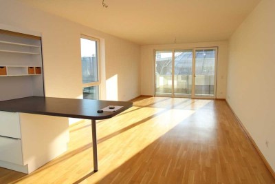Nachmieter ab 01.11. gesucht - TOP 3-Zi.-Whg. mit Balkon + Keller + EBK !!!