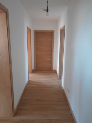 Erstbezug nach Sanierung mit Balkon: Attraktive 5-Zimmer-Wohnung mit geh. Innenausstattung