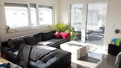 3,5-Zimmer-Penthouse-Wohnung Balkon+Terrasse  Bad+WC Einbauküche  2 TG-StPl   Nahe Zentrum+Mercedes