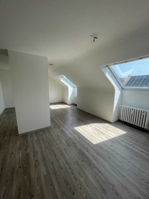 Helle 1ZKB Wohnung am Waldrand zu vermieten!