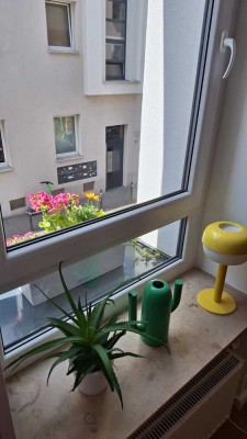Freundliche, ansprechend möblierte 2-Zimmer-Altbauwohnung