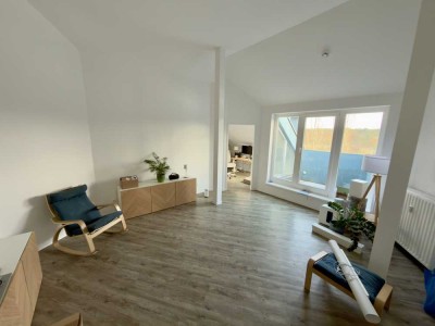 Helle 2-Zimmer Dachgeschosswohnung mit Balkon in Potsdam-Kirchsteigfeld