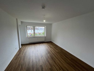 Schöne 2,5 Zimmer Wohnung im Grünen. Mieter vorhanden