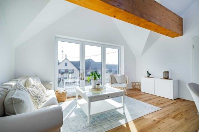 Moderne 4-Zimmer-Wohnung in zentraler Lage -  bezugsfrei ab 01.08.25