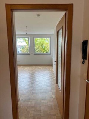 Helle 1-Zimmer Dachgeschosswohnung im Herzen von Endenich