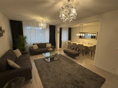 Schöne 100 m² Wohnung mit Balkon in Hamburg-Volksdorf