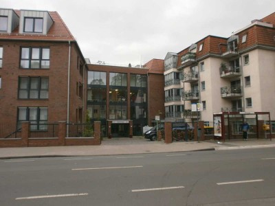 Schöne Stadtwohnung, 3 Zimmer, Loggia auf 90 m²