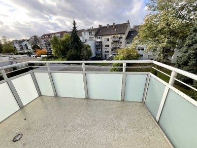 Frisch renovierte 2-Zimmer-Wohnung mit Balkon!