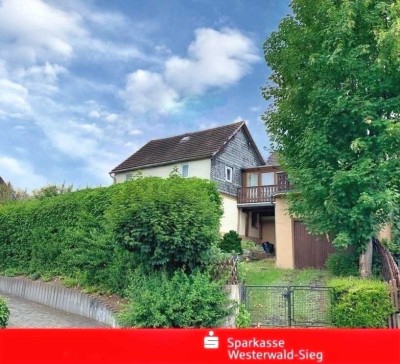 Handwerker aufgepasst  - Haus mit Sanierungsbedarf in zentraler Lage