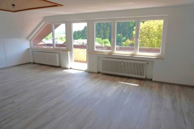 Helle und geräumige 3 Zimmer Wohnung in ruhiger und sonniger Lage in Glatten