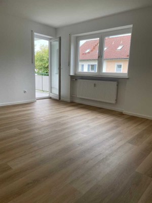 Frisch renovierte 2-Zimmer-Wohnung mit Balkon & TG-Stellplatz in Mühldorf