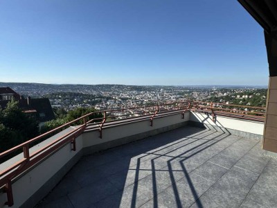 Erstbezug nach Sanierung: 2-Zimmer-DG-Wohnung mit Terrasse, auf dem Haigst, toller Stadtblick