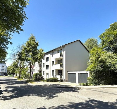 Helle modernisierte 3,5 Zimmer Wohnung mit Balkon in Eppendorf