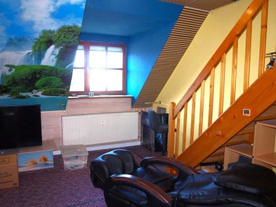 Sofort bezugsfrei! Dachgeschoss-Wohnung mit Galerie