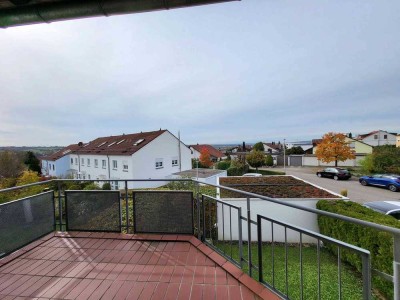 VON PRIVAT: 3 ½ Zimmerwohnung in schöner & sonniger Höhenlage im Horrenwinkel, in 71711 Steinheim
