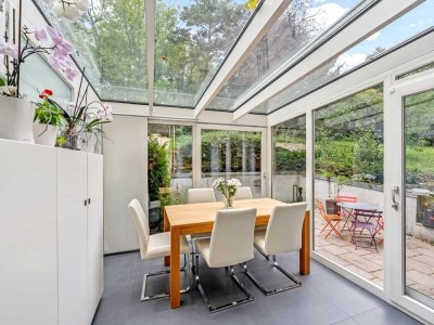 Stilvolle 3-Zimmer-Wohnung mit Wintergarten und großzügiger Terrasse