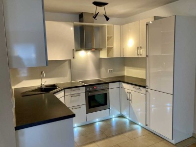 Wunderschöne 3-Zimmer-Wohnung mit Balkon und EBK in Freising