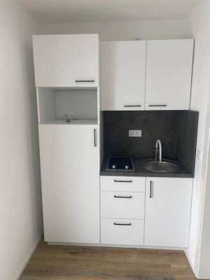 * NUR FÜR STUDENT*INNEN * Möbiliertes Apartment frei ab 08.2025 *