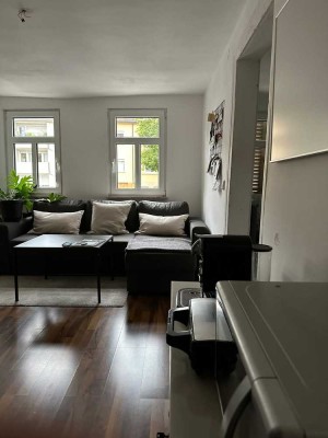 Schön möbliertes 2 - Zimmer Apartment