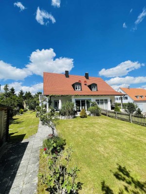 *schicke DHH mit Garten in Attenkirchen*