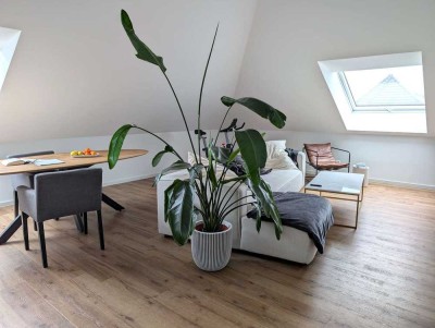 Modernes 2-Zimmer Dach-Juwel: Top-Design & Tolle Lage