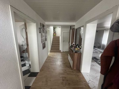 Renoviertes Einfamilienhaus mit viel Platz für die ganze Familie!