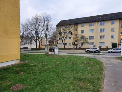 Große Wohnung, zentral gelegen in Minden, frisch renoviert mit Balkon