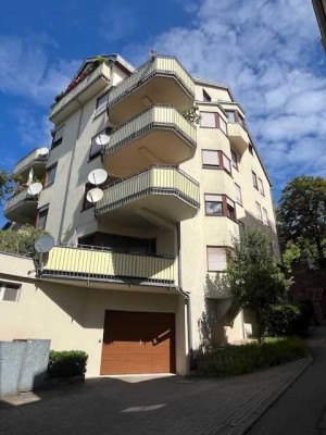 Schöne, helle Wohnung in ruhiger Lage.... (2.OG)