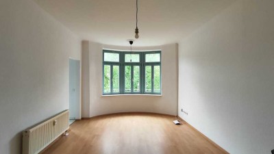 Schöne 2-Zimmer-Wohnung mit gehobener Innenausstattung mit Einbauküche in Chemnitz