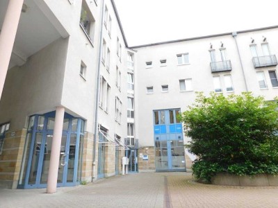 Gemütliche 2-Zi.-Whg. mit EBK und sonniger Loggia