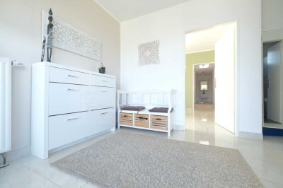 ++ Wunderschöner freistehender Bungalow in TOP-Lage in Frechen-Buschbell ++ inkl. Garage ++