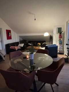 Moderne 2 Zimmer- Dachgeschosswohnung in Heinsberg-Dremmen