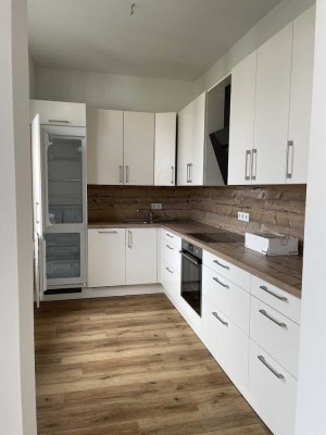 Sonnige Familienwohnung direkt im Zentrum mit EBK