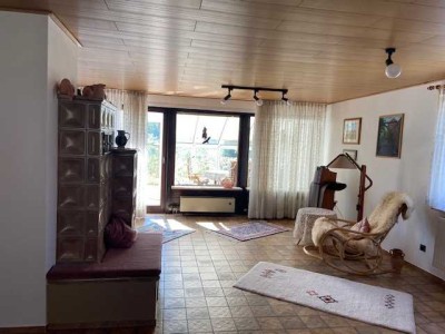 Schicker, gepflegter Bungalow 5 Zimmer, 2 Bäder, Wintergarten, Garten, Garage.