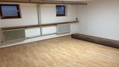 Gepflegtes Einfamilienhaus mit 6 Zimmern in Langenpreising