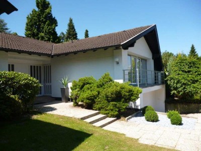 Wunderschöne kleine möblierte Wohnung in Lintorf  - TOP Lage  -  ideal für Pendler/in