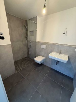3 Zimmerwohnung mit Balkon und Einbauküche