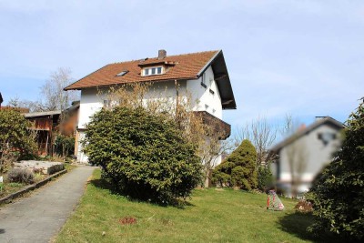Saniertes Ein- oder Zweifamilienhaus in Regen