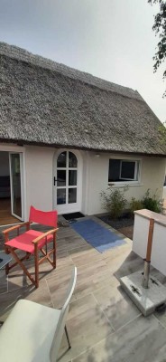 RARITÄT in ERSTER Strandreihe / saniertes Ferienhaus mit Reetdach, Sauna, Gästehaus,  Küche, uvm.