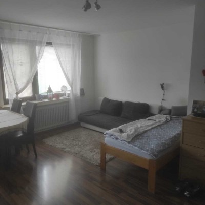 Helle 1 Zimmer Wohnung zu vermieten