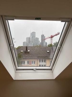 Stilvolle 3-Raum-DG-Wohnung mit gehobener Innenausstattung in Frankfurt am Main