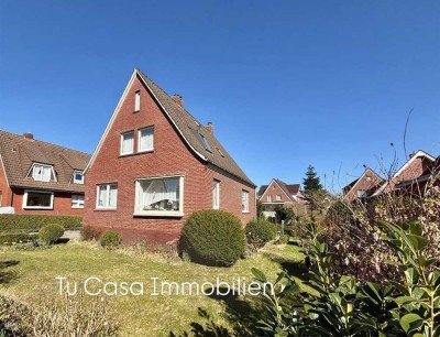 Freistehendes Wohnhaus mit großem Gartengrundstück/ Freisitz / Garage