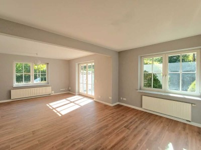 Modernisierte 3-ZW mit Landhausflair, Südterrasse und EBK in Kakenstorf