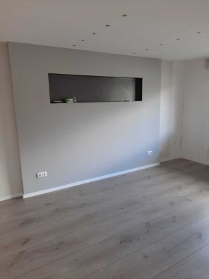 1300 € - 135 m² - 4.0 Zi.