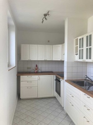 4-Raum WG in Chemnitz - 2 Bäder, EBK, DG WE,Freie Sicht! frisch gemalert