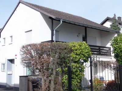 Aparte Dreizimmerwohnung in Bonn-Duisdorf mit Garten