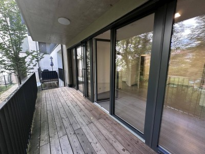 Neubauwohnung im lebendigen Univiertel!